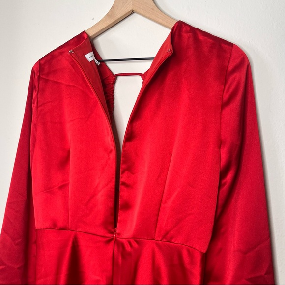 Gianni Bini Raini Satin Tie Red Dress Size 8 Long Sleeve A-Line Sexy Deep V - Picture 9 of 11